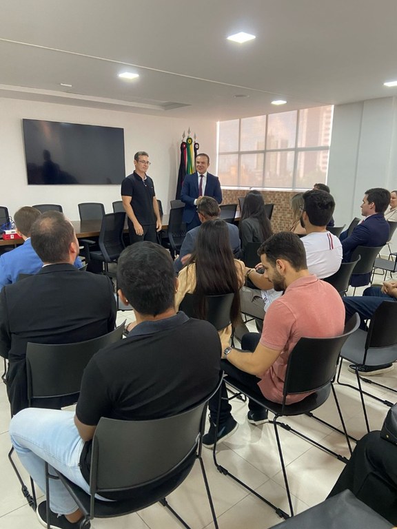 Visita de Estudantes a PGE-2.jpg