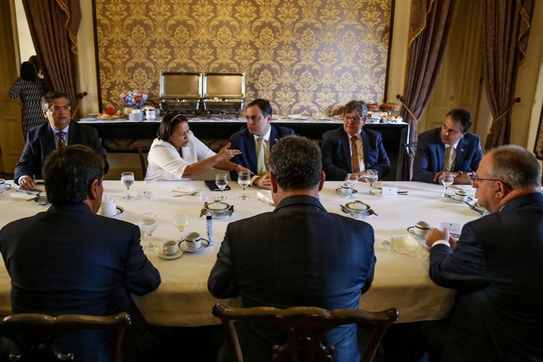 Reunião em Recife.jpeg Reunião em Recife.jpeg