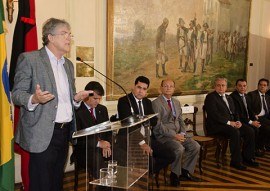 Ricardo empossa conselho da transparencia.jpg Ricardo empossa conselho da transparencia.jpg