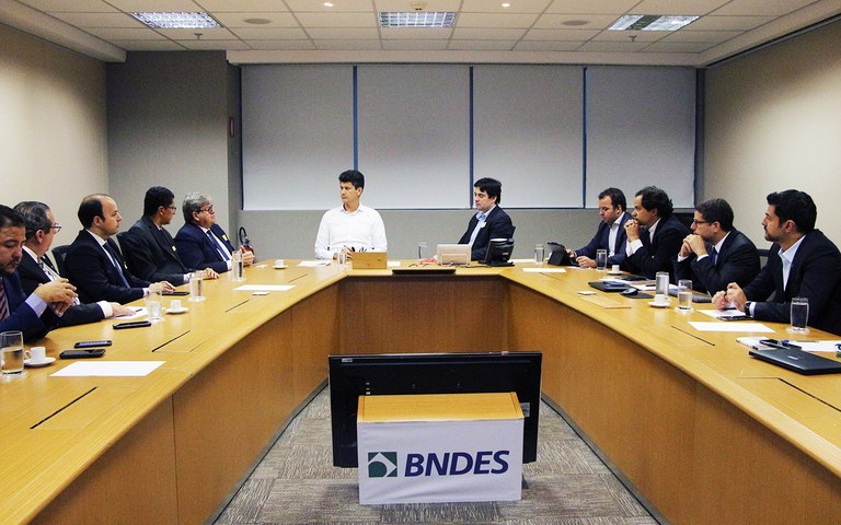 Reunião BNDS 1.jpeg Reunião BNDS 1.jpeg