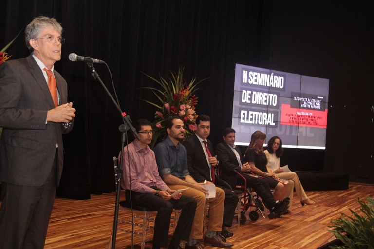 seminário-ricardo fala-Foto Alberi Pontes.jpg seminário-ricardo fala-Foto Alberi Pontes.jpg