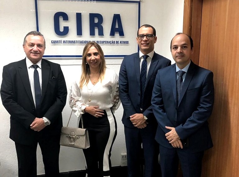 FOTO-CIRA_MARIALVO_NA_BAHIA_ok (1).jpg FOTO-CIRA_MARIALVO_NA_BAHIA_ok (1).jpg