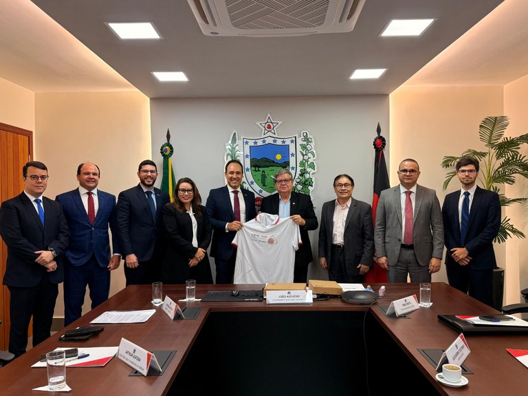 Reunião na Granja camisa Abre.jpg