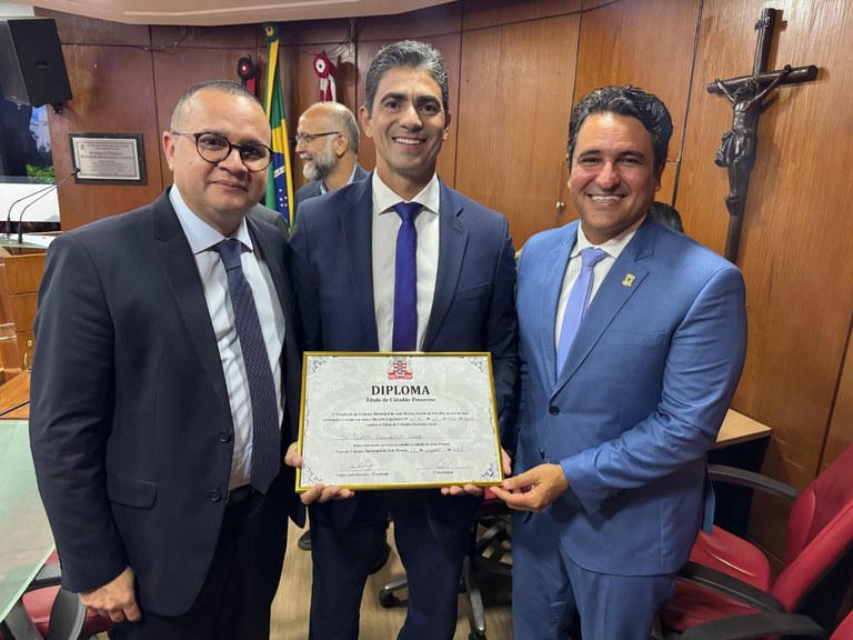 Titulo Cidado Victor Vegi.jpeg Titulo Cidado Victor Vegi.jpeg
